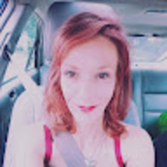 Meet your Posher, Rori - Picture 1 of 1